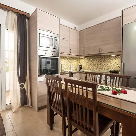 Stefanos Family Apartamento Moírai